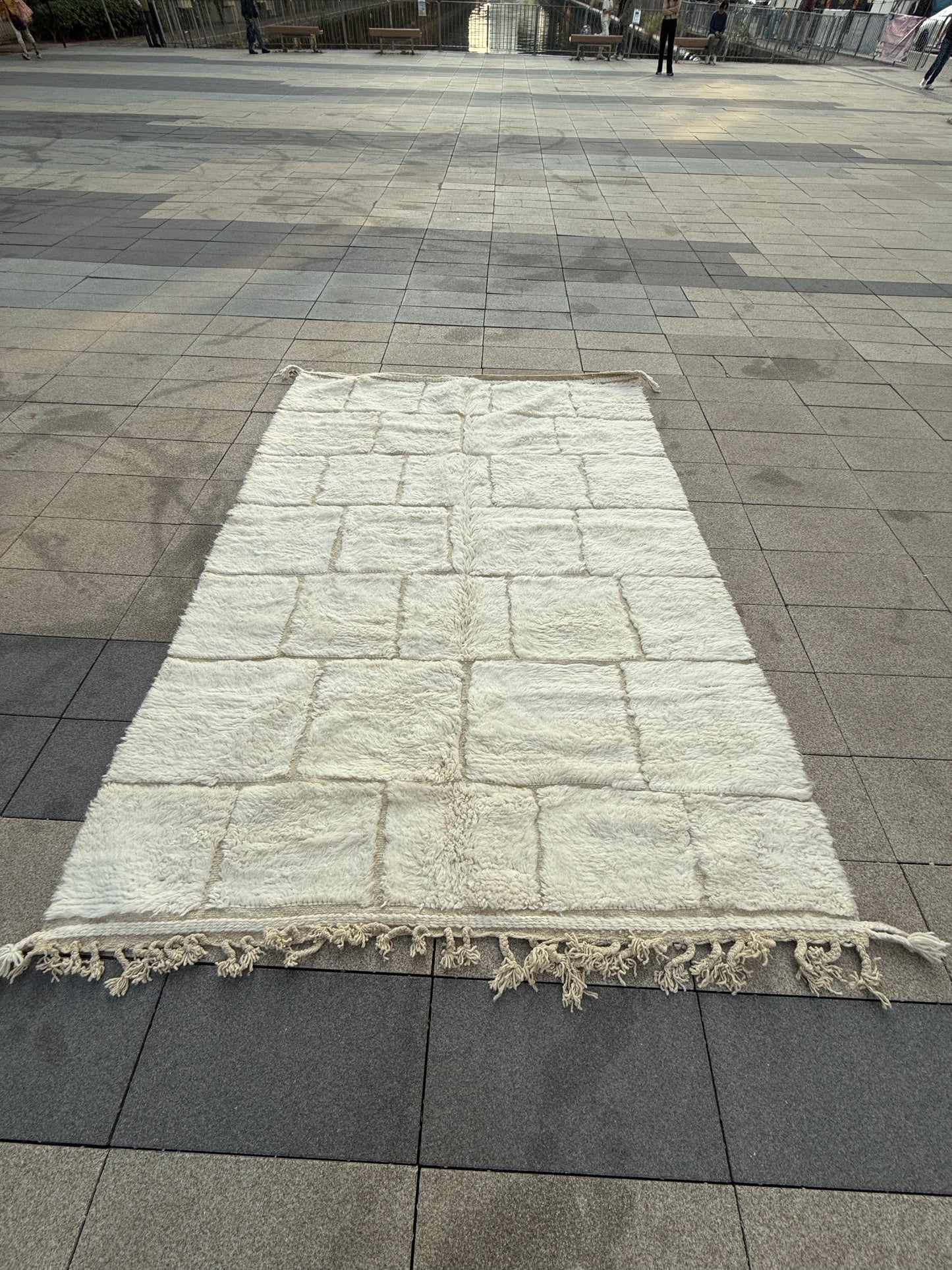 Beni Ouarain rug white color 7